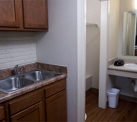 Daybreak Suites Extended Stay Dothan Dış mekan fotoğraf